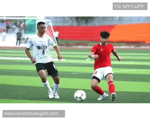 中国足球明星风采展示 从球场到生活的精彩瞬间 中国足球明星风采展示 从球场到生活的精彩瞬间